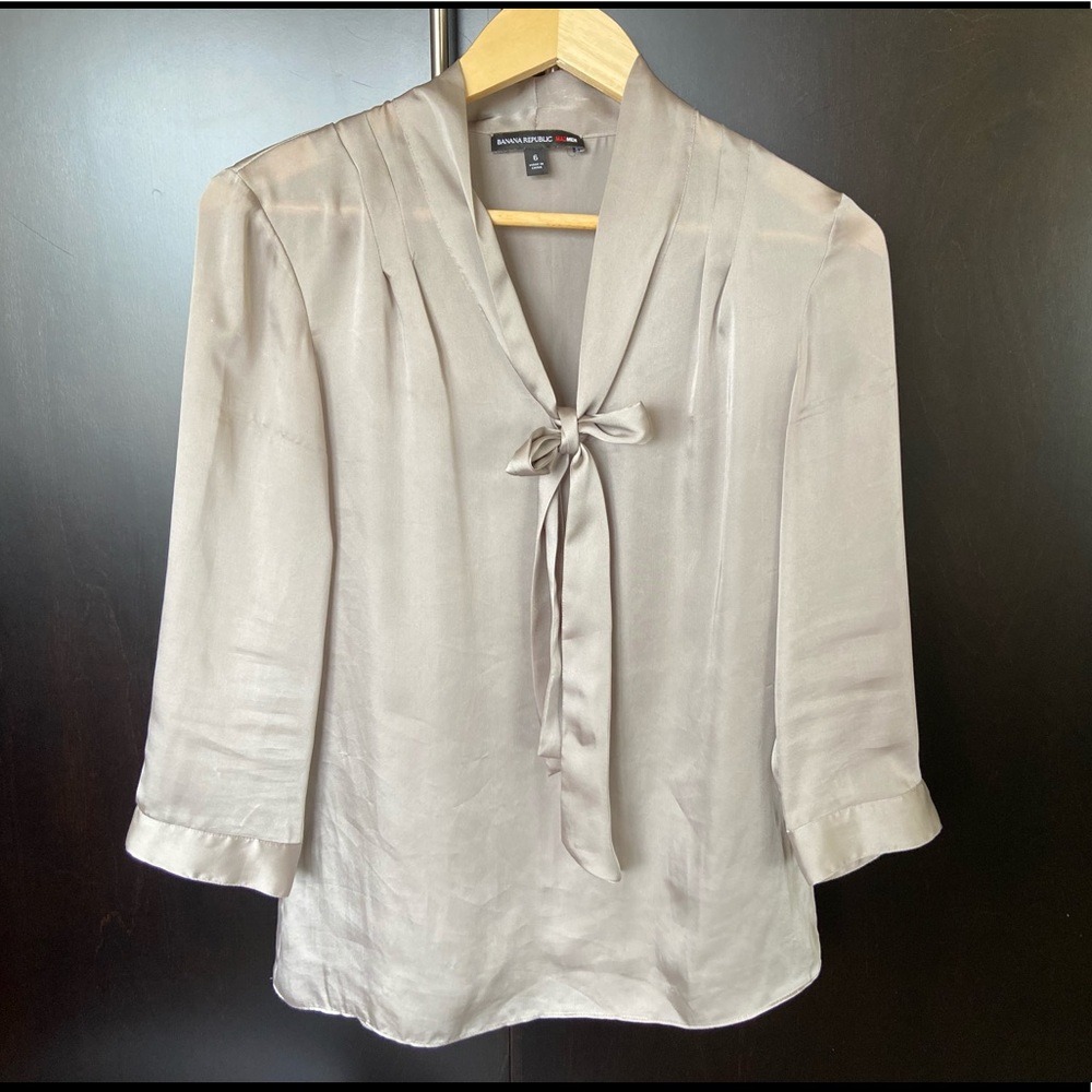Banana Republic X Mad Men Grey Blouse w Pussy Bow